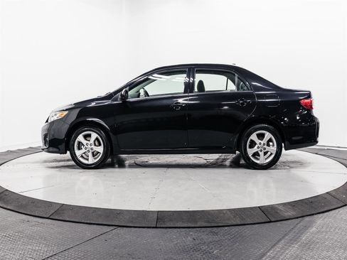 Used 2013 Toyota Corolla LE image 7