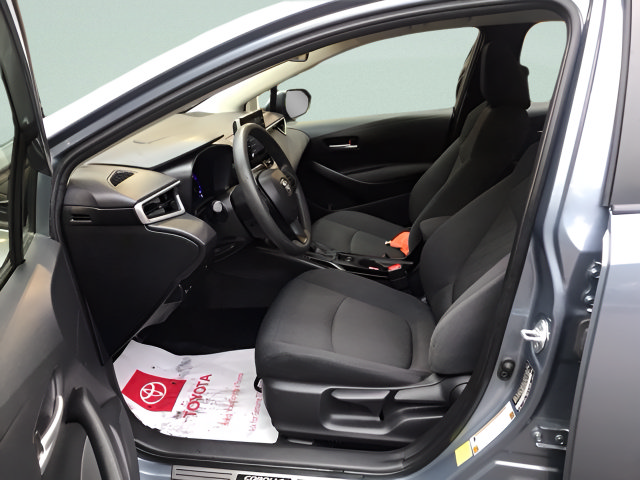 Used 2021 Toyota Corolla LE FWD image 16