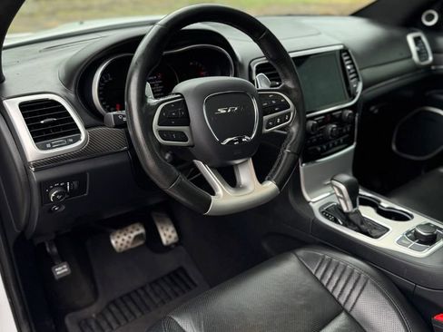 Used 2020 Jeep Grand Cherokee SRT AWD/4WD image 32