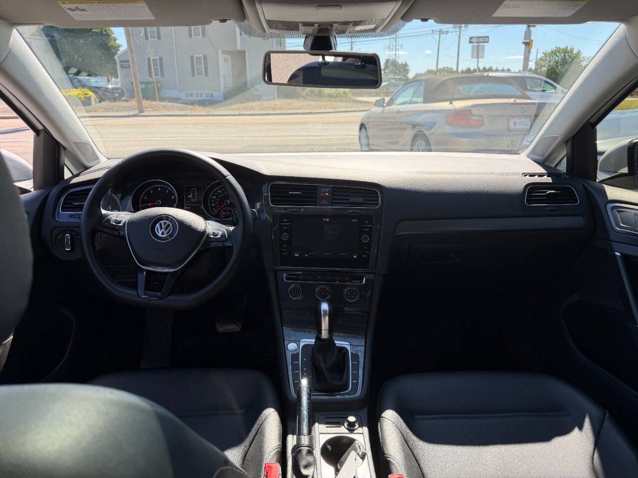 Used 2018 Volkswagen Golf SE FWD image 23