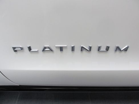 New 2025 Ford Expedition Platinum image 20