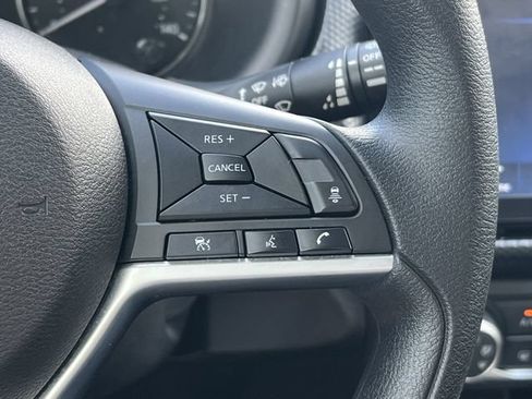Used 2024 Nissan Kicks SV FWD image 26
