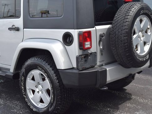 Used 2010 Jeep Wrangler Unlimited Sahara w/ Trailer Tow Group AWD/4WD image 10