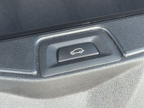 Used 2021 BMW X5 M50i AWD/4WD image 18