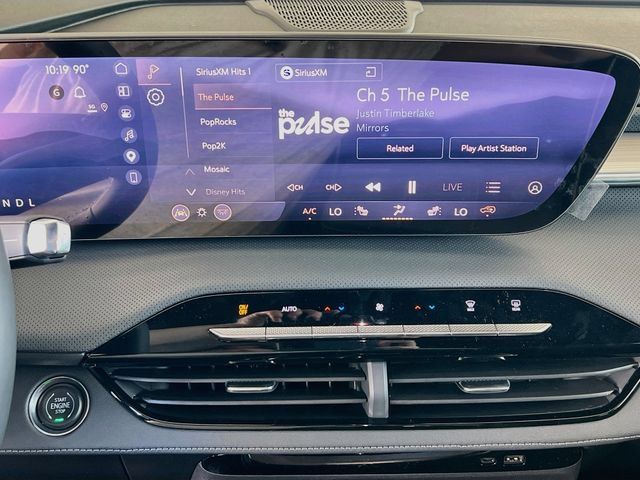 New 2027 Buick Enclave Preferred w/ Power Package FWD image 10