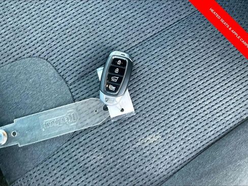 Used 2019 Hyundai Santa Fe SEL FWD image 10