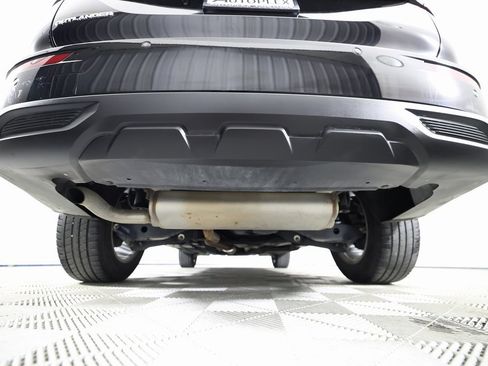 Used 2024 Mitsubishi Outlander ES image 42