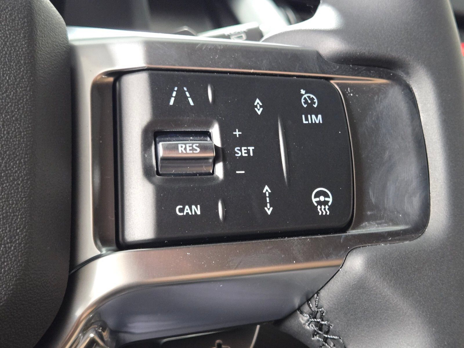 New 2026 Land Rover Discovery Limited Edition AWD/4WD image 26