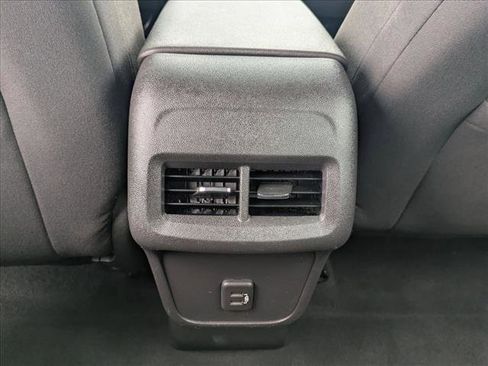 Used 2019 Chevrolet Equinox LS image 14