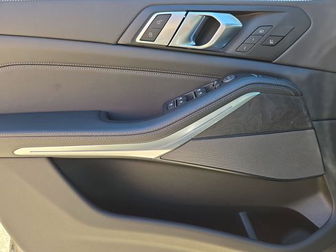 New 2026 BMW X5 xDrive40i w/ Executive Package image 15