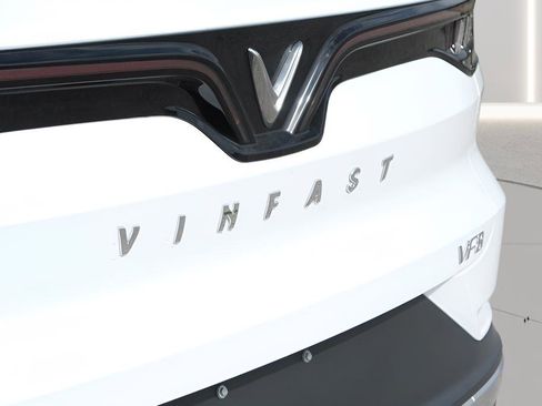 New 2025 VinFast VF 8 Eco AWD/4WD image 31