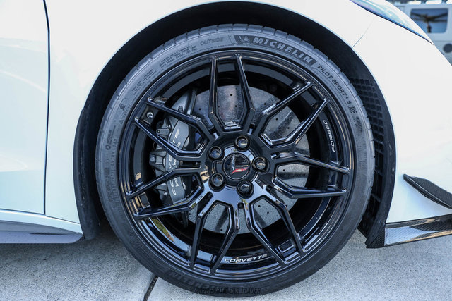 Used 2025 Chevrolet Corvette Z06 w/ Z07 Performance Package RWD image 56