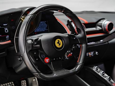 Used 2019 Ferrari 812 Superfast RWD image 19