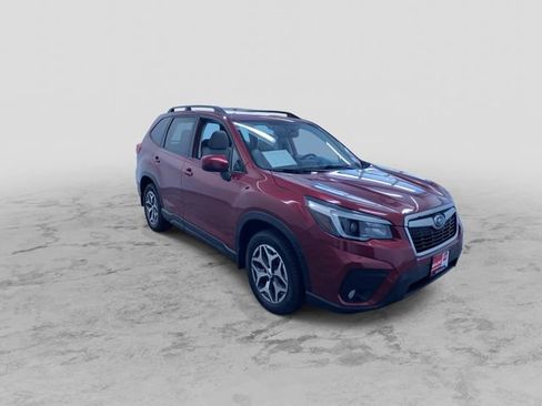 Used 2021 Subaru Forester Premium w/ Popular Package #1 AWD/4WD image 3