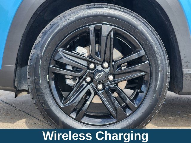 Used 2025 Chevrolet Trax ACTIV w/ Sunroof Package FWD image 14