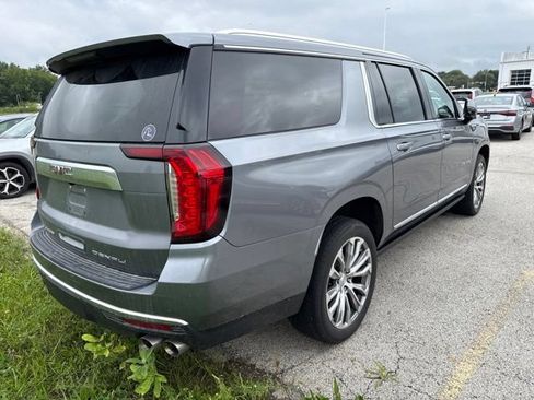 Used 2022 GMC Yukon XL Denali AWD/4WD image 6