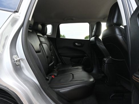 Used 2018 Jeep Compass Limited w/ Navigation Group AWD/4WD image 24