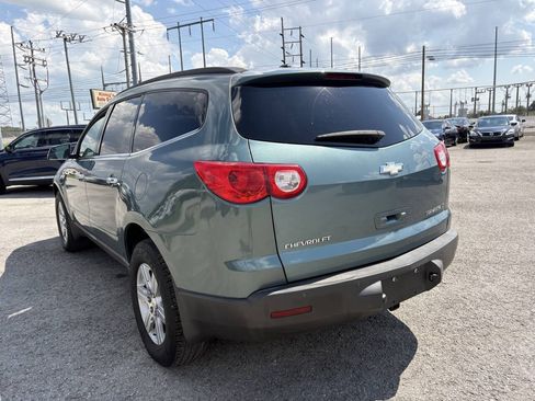 Used 2009 Chevrolet Traverse LT FWD image 32