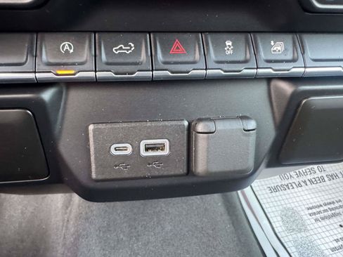 Used 2020 Chevrolet Silverado 1500 RST w/ Convenience Package AWD/4WD image 37