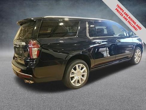 Used 2021 Chevrolet Suburban High Country w/ Premium Package image 20