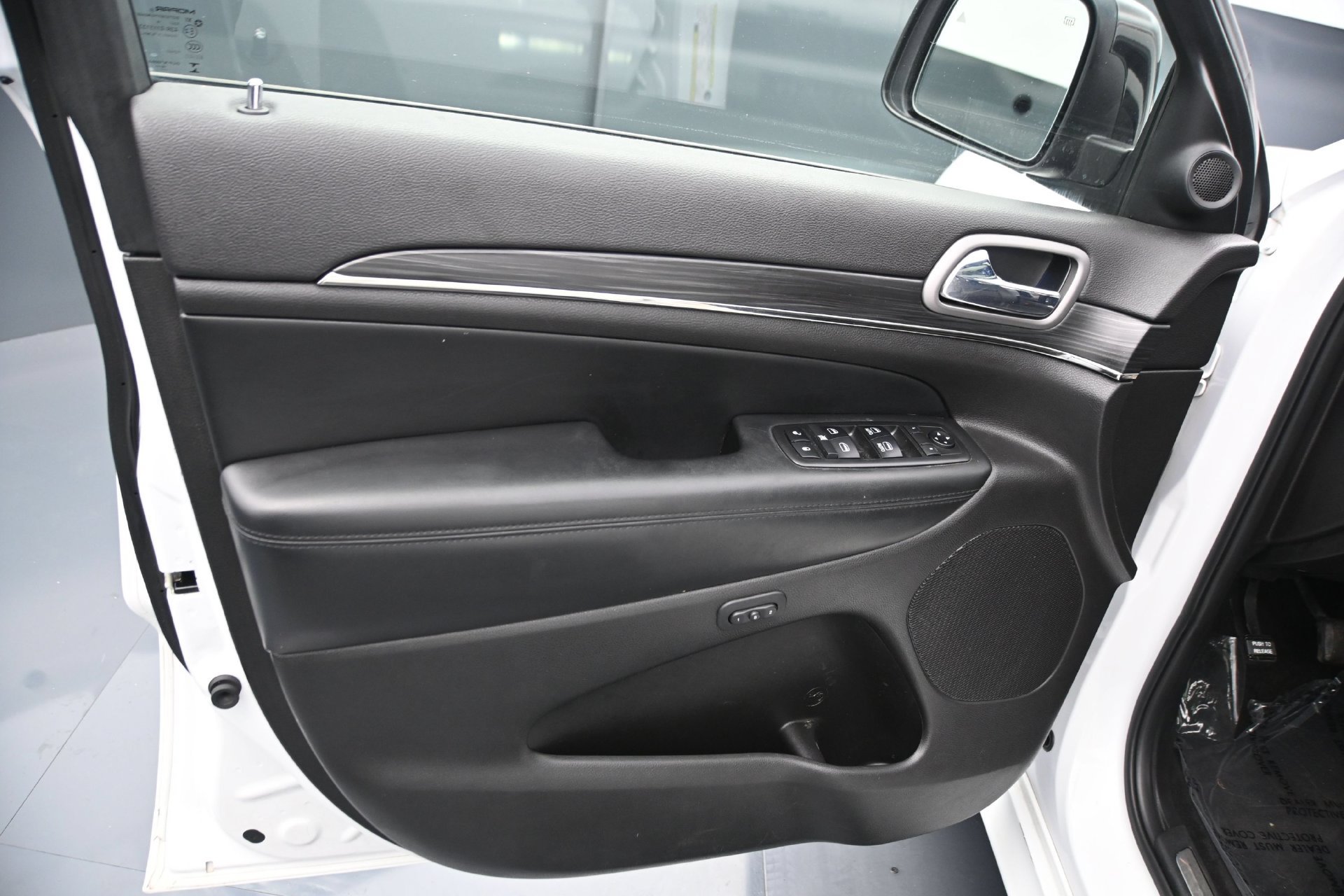 Used 2019 Jeep Grand Cherokee Limited X AWD/4WD image 17