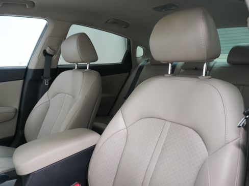 Used 2017 Kia Optima EX FWD image 11