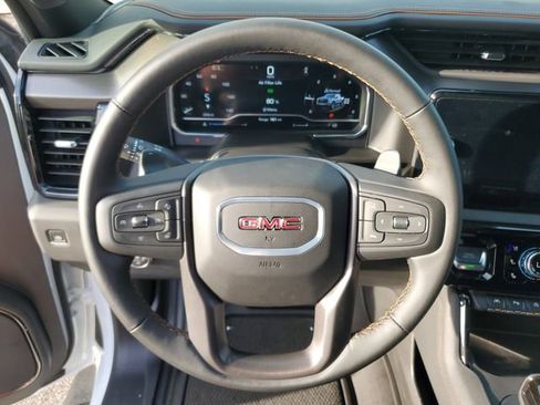 Used 2025 GMC Sierra 1500 AT4 w/ AT4 Premium Package AWD/4WD image 21