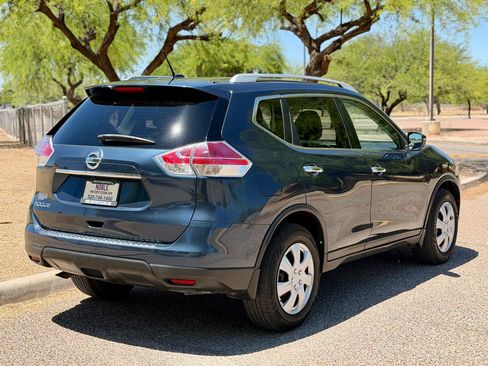 Used 2016 Nissan Rogue S w/ Appearance Package FWD image 5