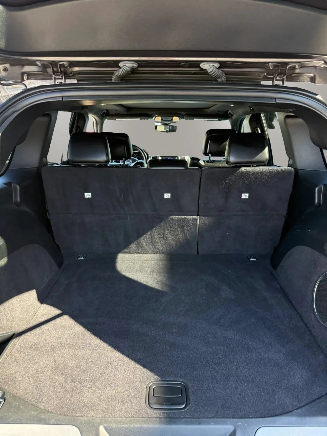 Used 2018 Jeep Grand Cherokee Limited AWD/4WD image 36