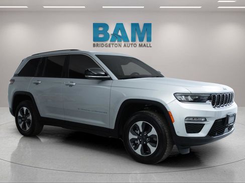 Used 2023 Jeep Grand Cherokee 4WD 4xe w/ Luxury Tech Group II image 1