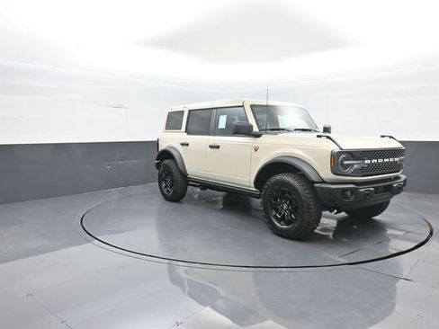 New 2026 Ford Bronco Badlands AWD/4WD image 2