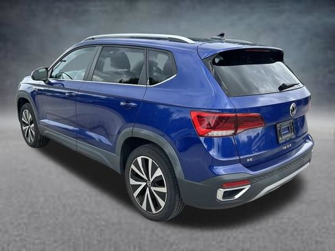 Used 2022 Volkswagen Taos SE FWD image 7