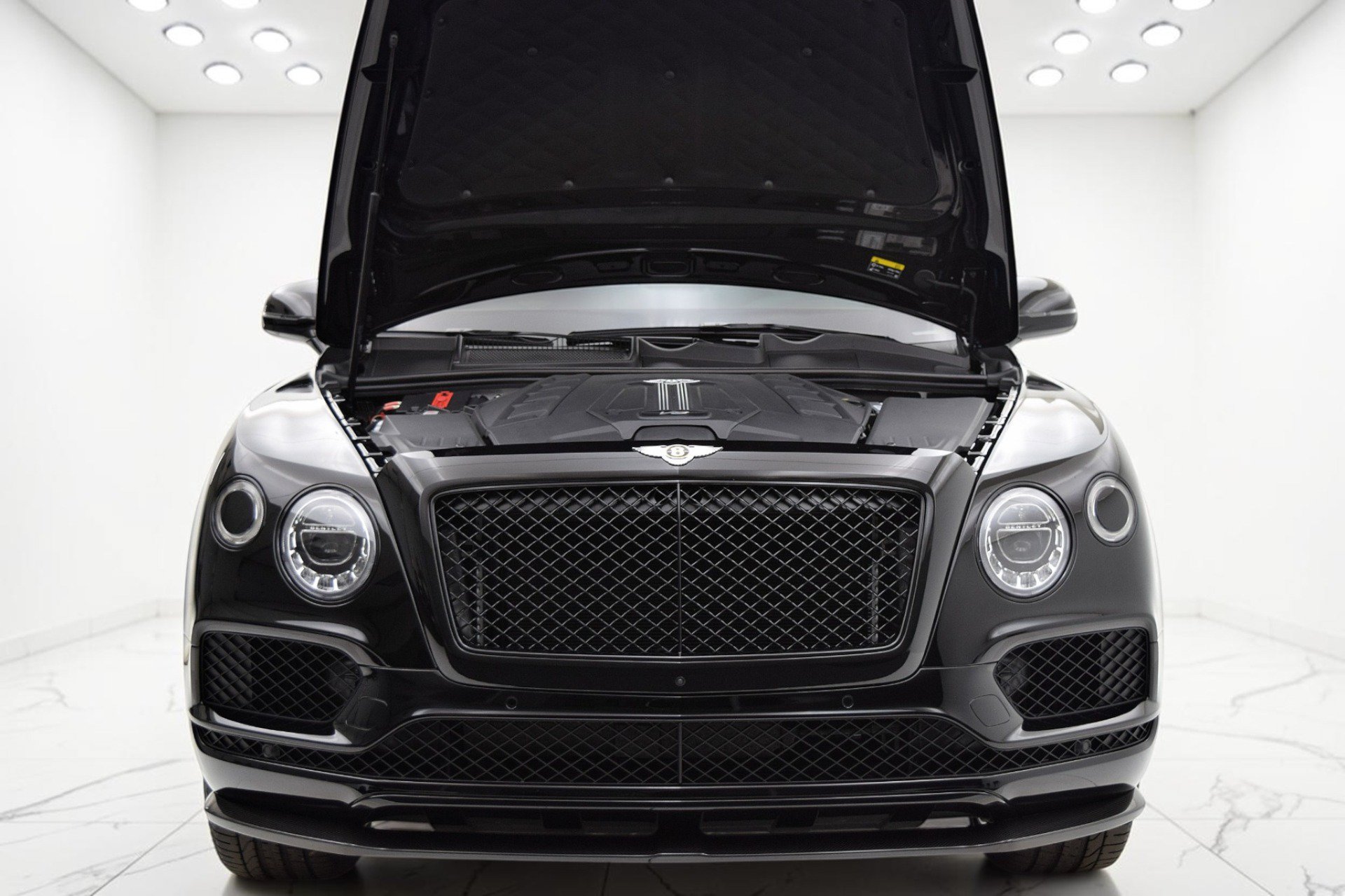 Used 2019 Bentley Bentayga AWD/4WD image 15