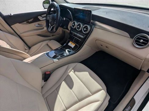 Used 2022 Mercedes-Benz GLC 300 image 18