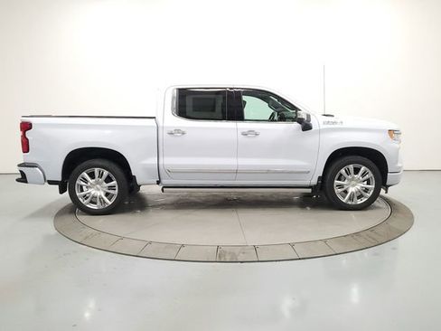 New 2026 Chevrolet Silverado 1500 High Country AWD/4WD image 8