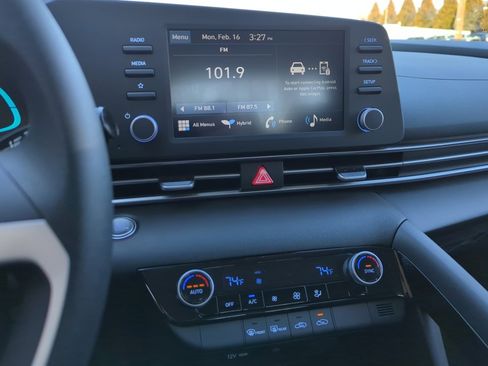 New 2026 Hyundai Elantra Blue image 23