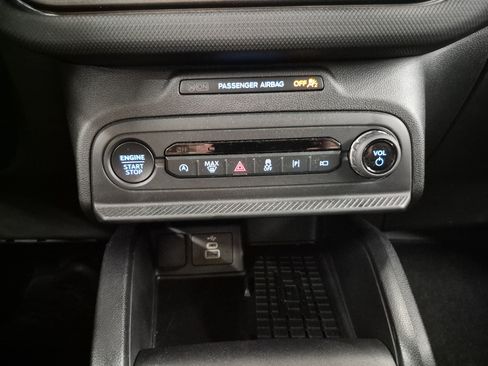 Certified 2025 Ford Bronco Sport Outer Banks w/ Outer Banks Tech Package+ AWD/4WD image 32