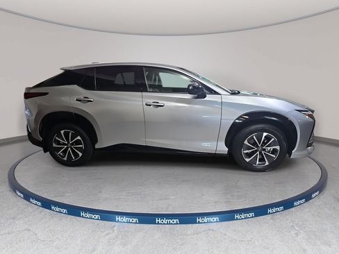 Certified 2025 Lexus RZ 450e w/ Accessory Package (2T) AWD/4WD image 5