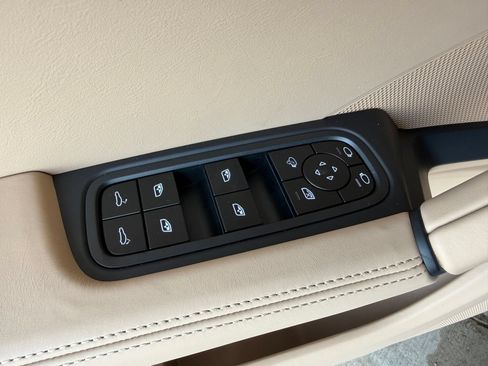 New 2026 Porsche Cayenne S AWD/4WD image 22