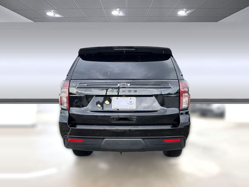 Used 2024 Chevrolet Tahoe Z71 w/ Luxury Package AWD/4WD image 8