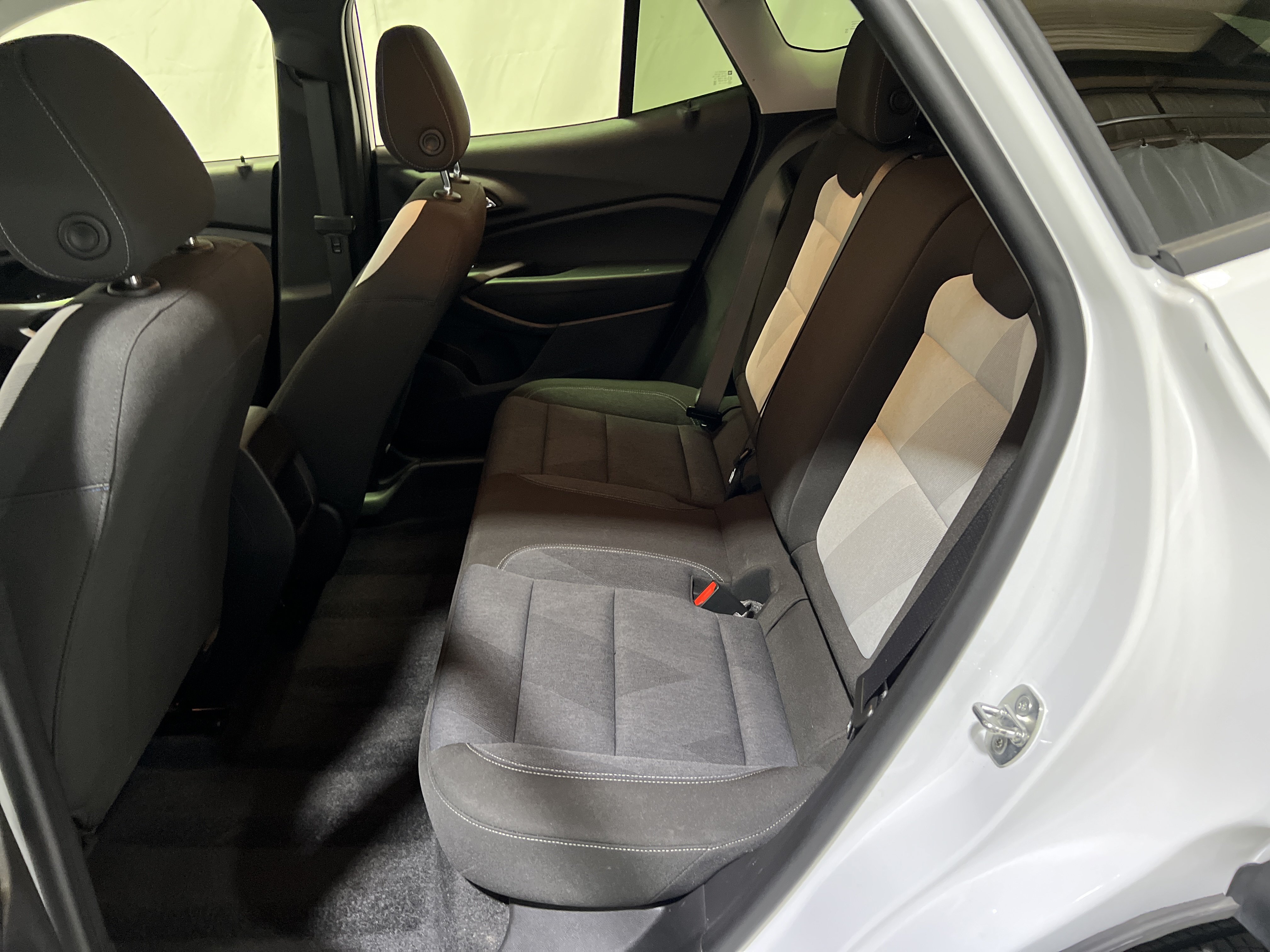 Certified 2024 Chevrolet Trax LS FWD image 16