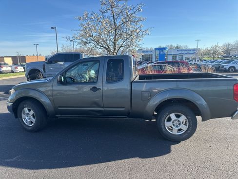 Used 2007 Nissan Frontier SE w/ SE Value Truck Pkg image 13