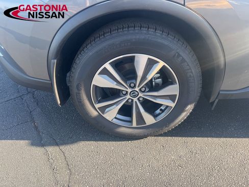 Used 2024 Nissan Murano SV image 18