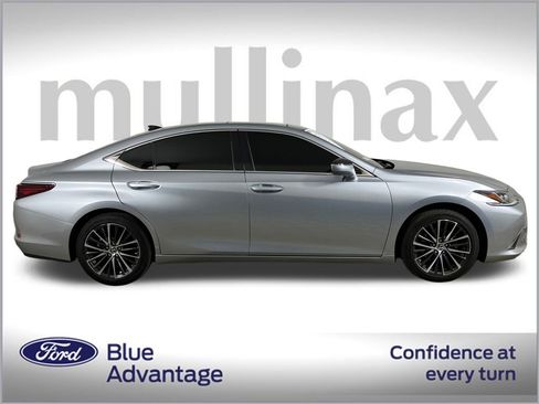 Used 2024 Lexus ES 350 w/ Premium Package image 2