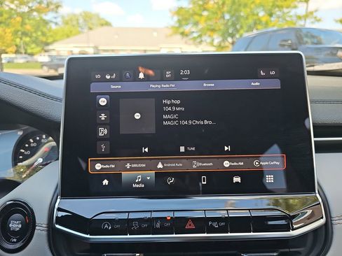 Certified 2023 Jeep Compass Limited image 20