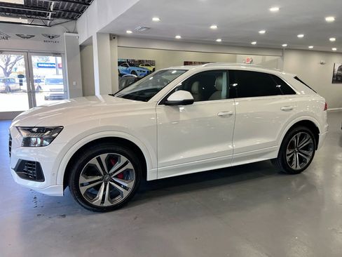 Used 2019 Audi Q8 Prestige image 4