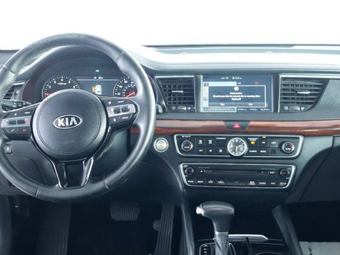 Used 2017 Kia Cadenza Technology FWD image 17