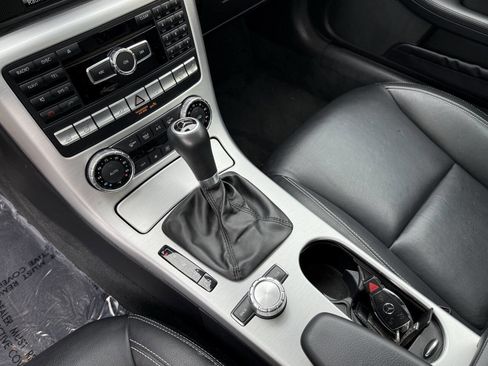 Used 2016 Mercedes-Benz SLK 350 image 40