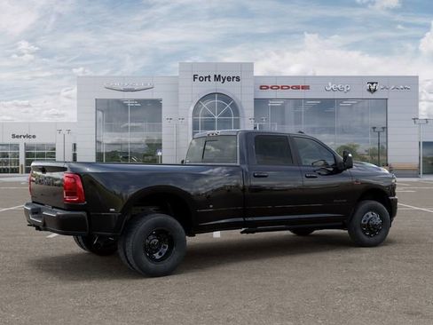 New 2026 RAM 3500 Laramie AWD/4WD image 4