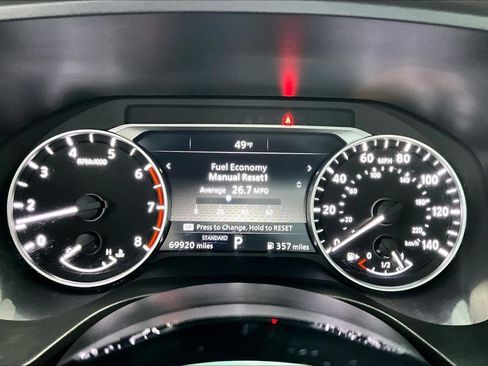 Used 2023 Nissan Rogue SV image 25